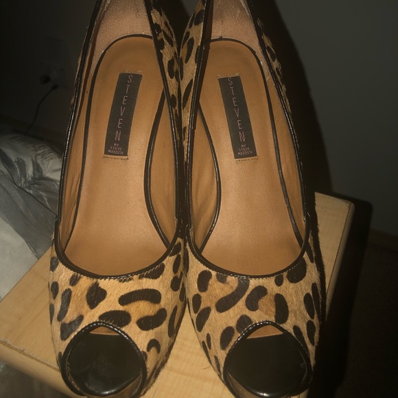 Steve Madden Leopard Peep Toe High Heel Shoes - Picture 2 of 6